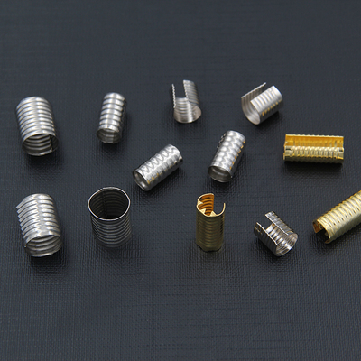 廠家直銷五金產(chǎn)品 鐵板扣、鐵線扣、扭扣、織帶與拉力器現(xiàn)貨供應(yīng)